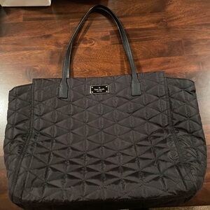 Like new quilted Kate spade purse. Only used a couple times